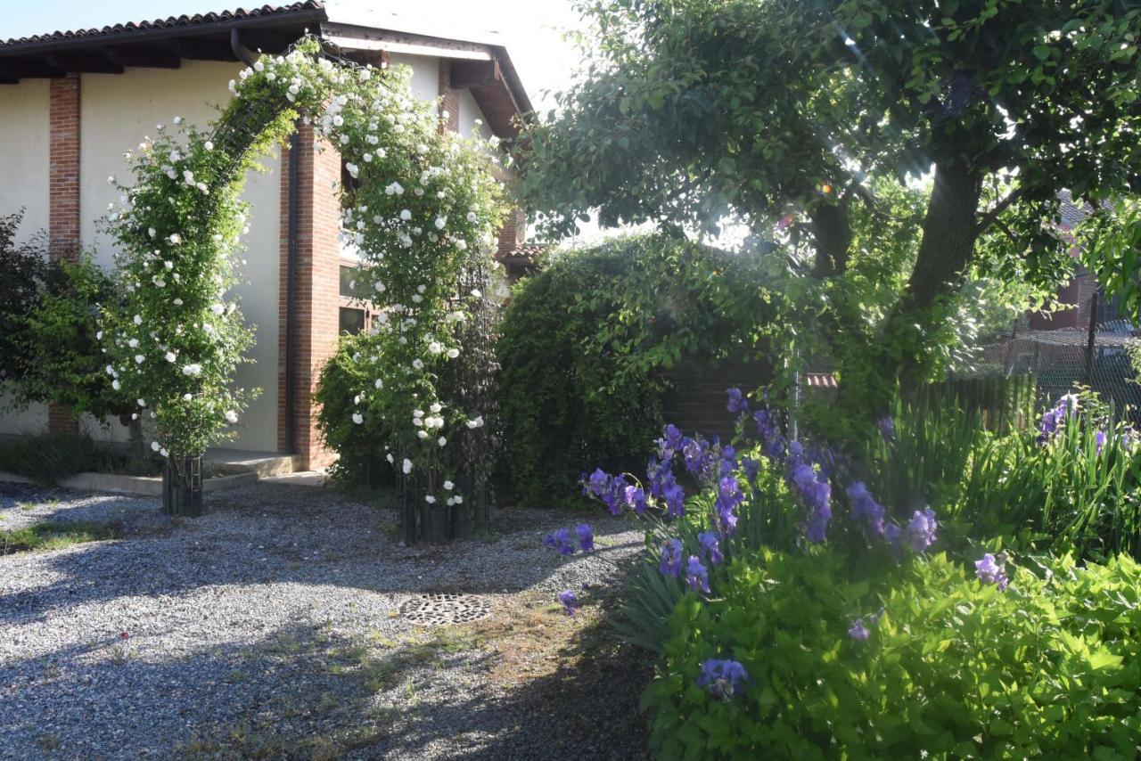 Agriturismo La Ca 'D Majin Poirino Bagian luar foto