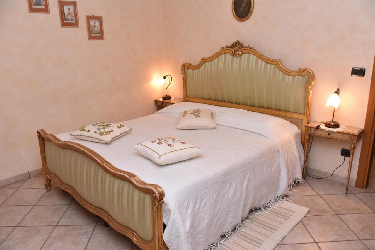 Agriturismo La Ca 'D Majin Poirino Bagian luar foto