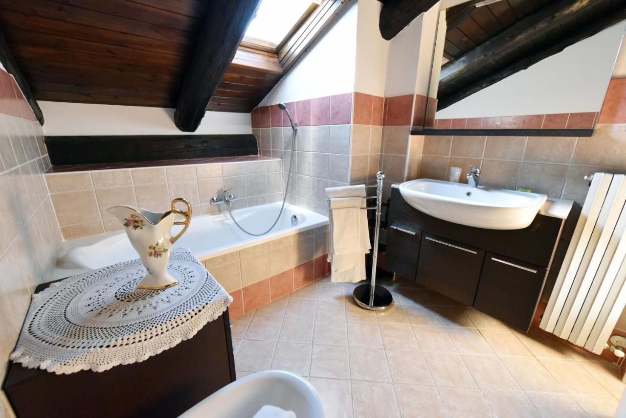 Agriturismo La Ca 'D Majin Poirino Bagian luar foto