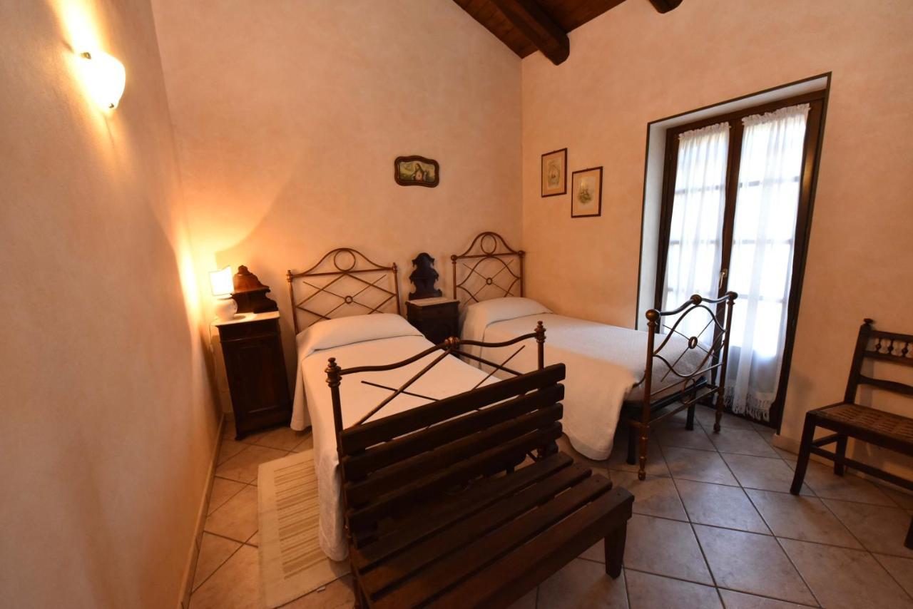 Agriturismo La Ca 'D Majin Poirino Bagian luar foto